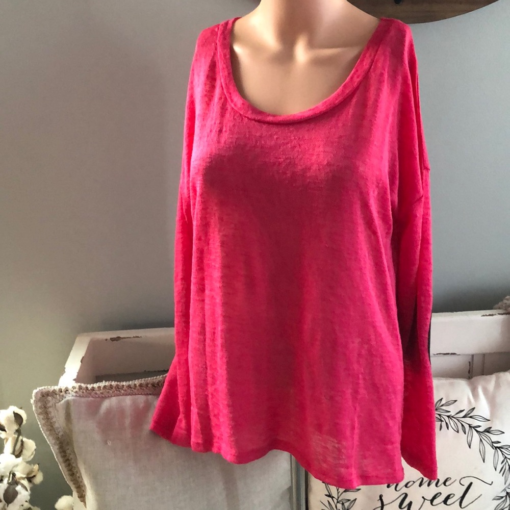 Hi-low pink Heart & Hips sweater size medium.